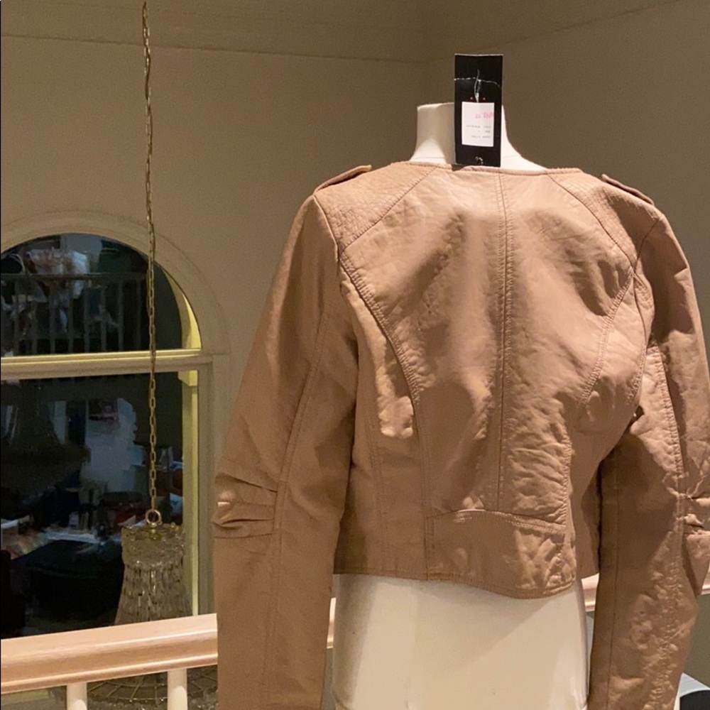 Jacket - Picture 5 of 7